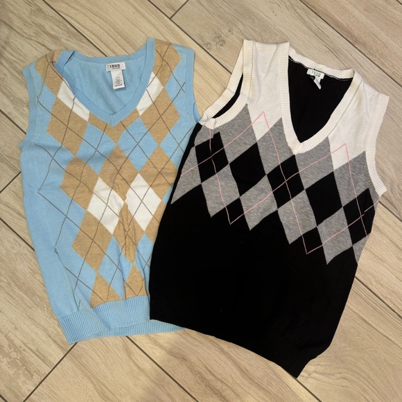 IZOD Argyle Sweater Vest Bundle - Picture 1 of 6
